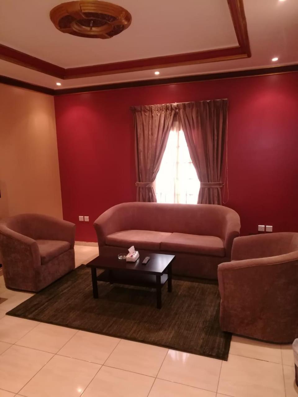 Leen Serviced 3*